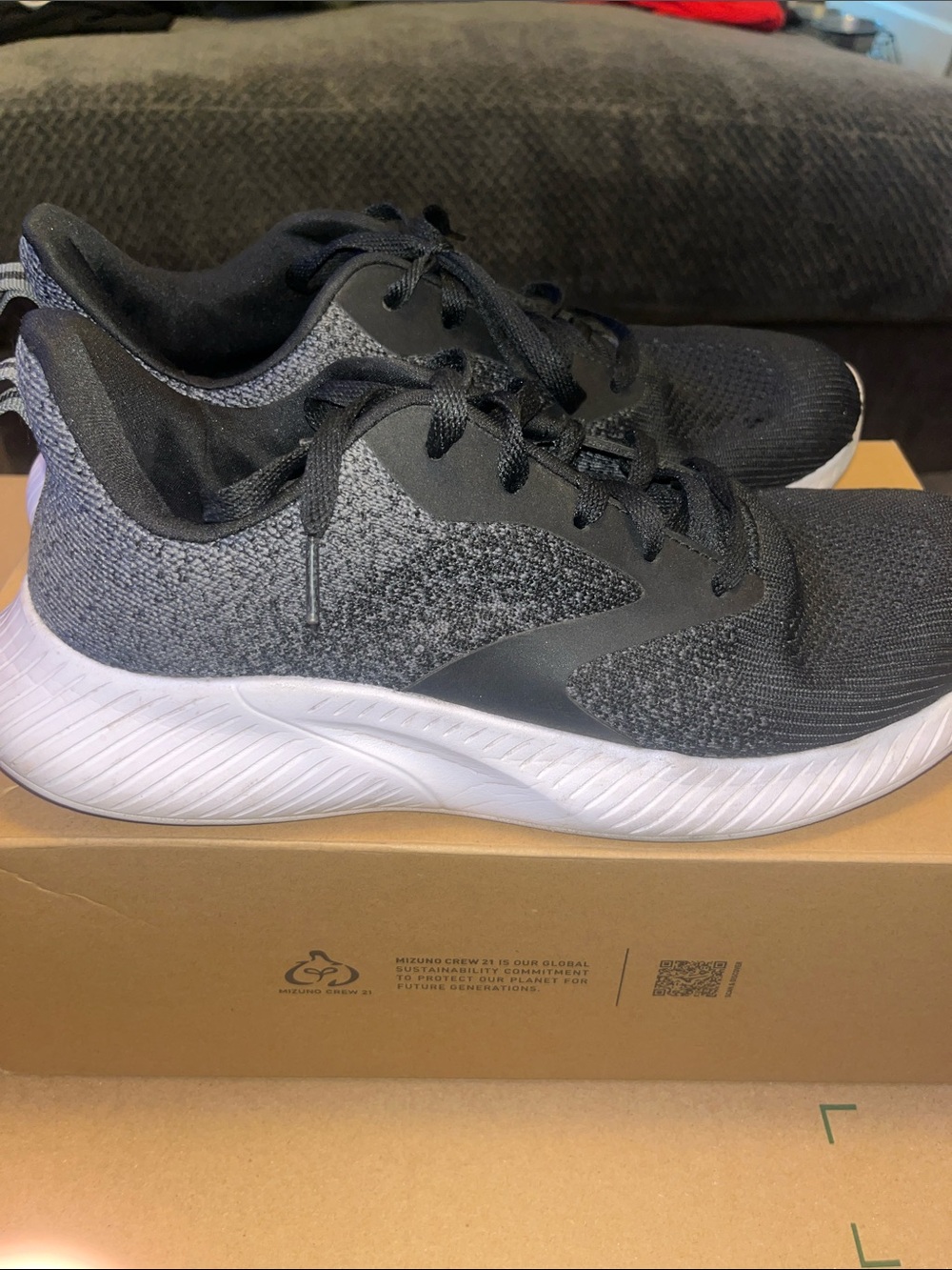 Mizuno Black and Gray Athletic Running Shoes